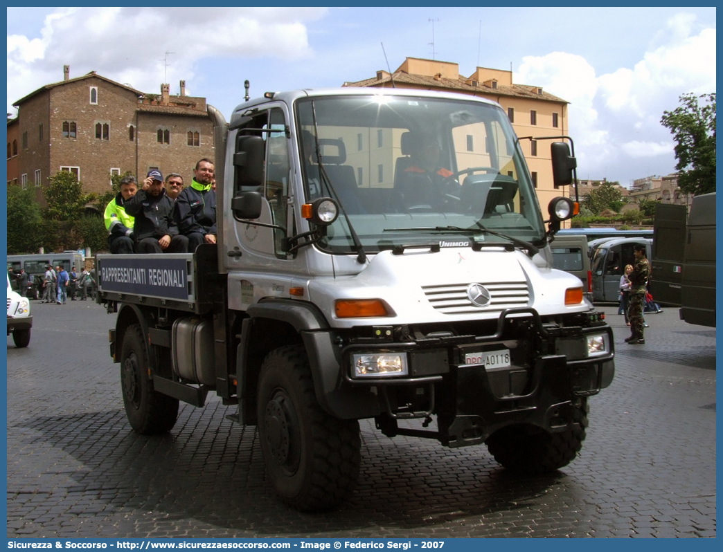 DPC A0118
Dipartimento Nazionale
Protezione Civile
Mercedes Benz Unimog U500
Parole chiave: Dipartimento;Nazionale;Protezione;Civile;DPC;D.P.C.;DPCN;D.P.C.N.;DNPC;D.N.P.C.;Mercedes Benz;Mercedes;Benz;Unimog;U500;DPCA0118;A0118