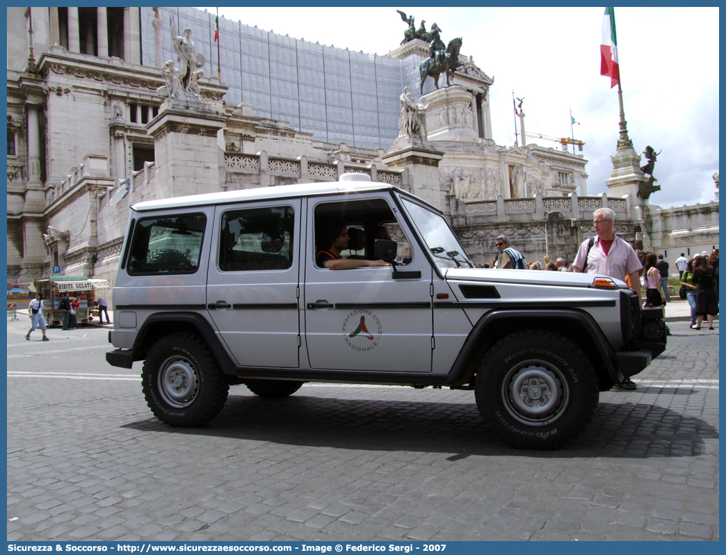 DPC A0110
Dipartimento Nazionale
Protezione Civile
Mercedes Benz Classe G-Wagon I serie
Parole chiave: Dipartimento;Nazionale;Protezione;Civile;DPC;D.P.C.;DPCN;D.P.C.N.;DNPC;D.N.P.C.;Mercedes;Benz;Classe G;Wagon;DPCA0110;A0110