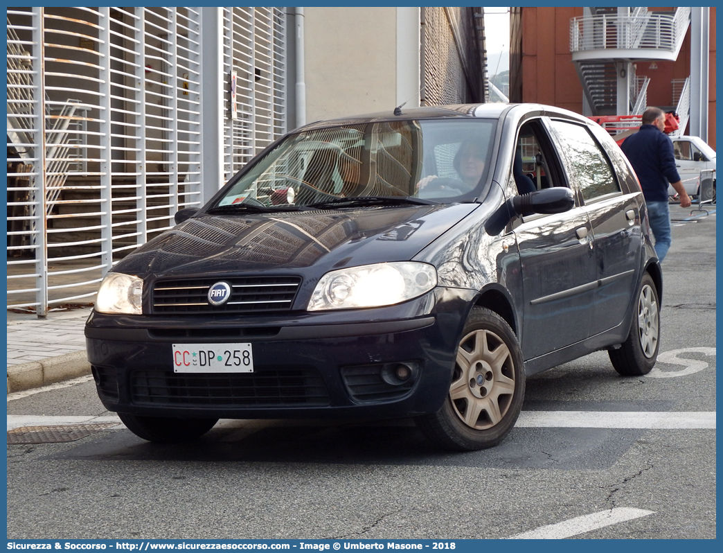 CC DP258
Arma dei Carabinieri
Comando Unità per la Tutela Forestale, 
Ambientale e Agroalimentare
Fiat Punto III serie
Parole chiave: CC;C.C.;Arma;dei;Carabinieri;Comando;Unità;per;la;Tutela;Forestale;Ambientale;Agroalimentare;Fiat;Punto