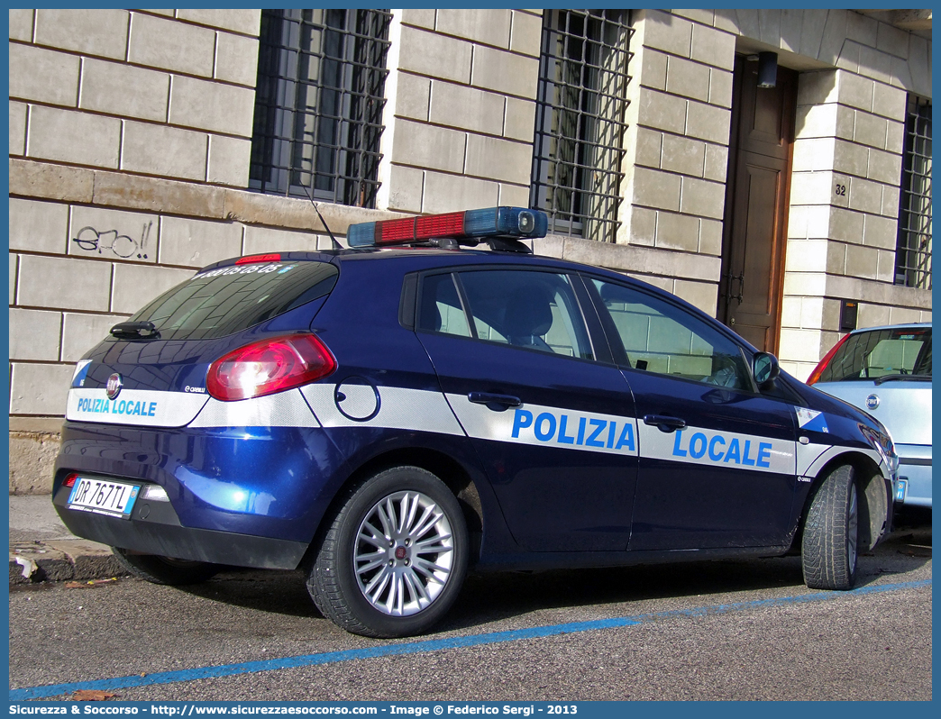 -
Polizia Locale
Unione Comuni Caldogno,
Costabissara e Isola Vicentina
Fiat Nuova Bravo
Allestitore Ciabilli S.r.l.
Parole chiave: Polizia;Locale;Municipale;Isola Vicentina;Costabissara;Caldogno;Fiat;Nuova Bravo;Ciabilli