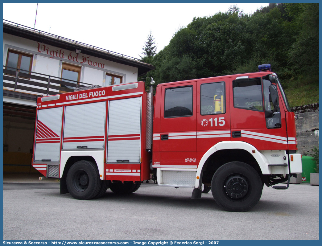 VF 23526
Corpo Nazionale Vigili del Fuoco
Iveco Magirus EuroFire
140E28 4x4 I serie
Parole chiave: VVF;V.V.F.;Corpo;Nazionale;Vigili;del;Fuoco;AutoPompaSerbatoio;APS;A.P.S.;Iveco;Magirus;EuroFire;140E28;4x4