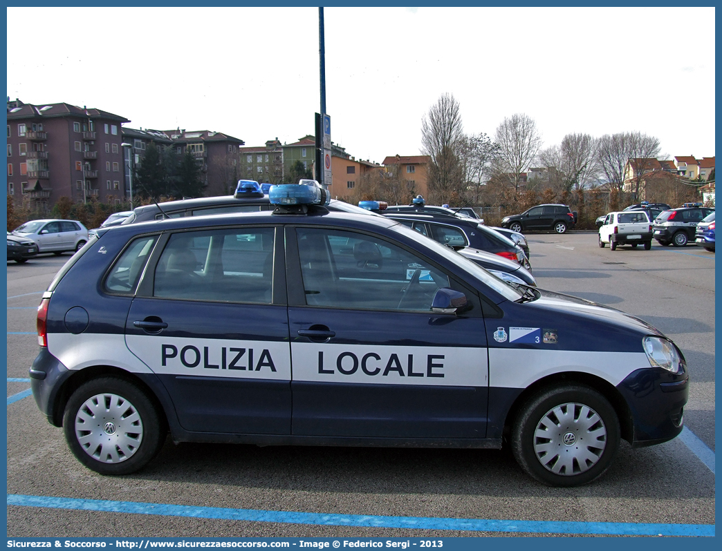 -
Polizia Locale
Comune di Pianiga
Volkswagen Polo IV serie
Allestitore Focaccia Group S.r.l.
Parole chiave: PL;P.L.;PM;P.M.;Polizia;Locale;Municipale;Pianiga;Volkswagen;Polo;Focaccia