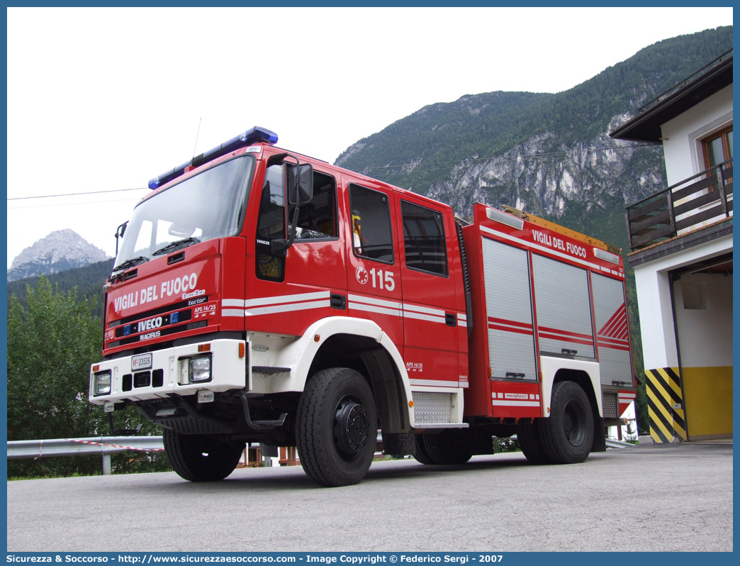 VF 23526
Corpo Nazionale Vigili del Fuoco
Iveco Magirus EuroFire
140E28 4x4 I serie
Parole chiave: VVF;V.V.F.;Corpo;Nazionale;Vigili;del;Fuoco;AutoPompaSerbatoio;APS;A.P.S.;Iveco;Magirus;EuroFire;140E28;4x4