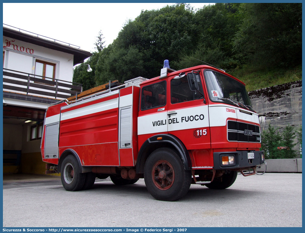 VF 14534
Corpo Nazionale Vigili del Fuoco
Iveco 160NC
Allestitore Baribbi S.p.A.
Parole chiave: VVF;V.V.F.;Corpo;Nazionale;Vigili;del;Fuoco;ABP;A.B.P.;AutoBottePompa;AutoBotte;Fiat;Iveco;160NC;160;NC