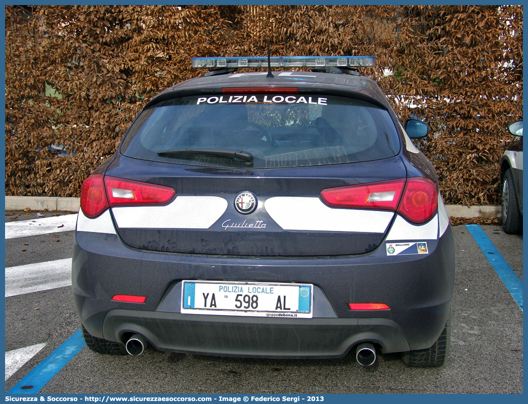 Polizia Locale YA598AL
Polizia Locale
Comune di Belluno
Alfa Romeo Nuova Giulietta
I serie
Allestitore Bertazzoni S.r.l.
Parole chiave: PL;P.L.;PM;P.M.;Polizia;Locale;Municipale;Belluno;Alfa Romeo;Nuova Giulietta;Bertazzoni;YA598AL;YA 598 AL