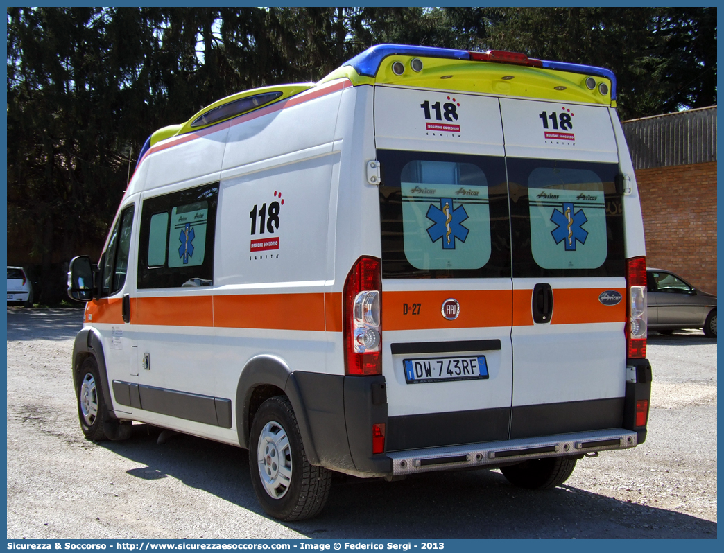 D27
118 Udine
Fiat Ducato III serie
Allestitore Aricar S.p.A.
Parole chiave: 118;Udine;Azienda;Ospedaliero;Ospedaliera;Universitaria;Santa;Maria;Misericordia;Ambulanza;Autoambulanza;Fiat;Ducato;X250;X 250;Aricar;D27;D 27;D.27