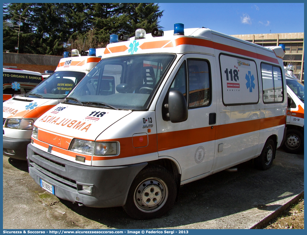 D13
118 Udine
Fiat Ducato II serie
Allestitore Aricar S.p.A.
Parole chiave: 118;Udine;Azienda;Ospedaliero;Ospedaliera;Universitaria;Santa;Maria;Misericordia;Ambulanza;Autoambulanza;Fiat;Ducato;Aricar;D13;D 13;D.13