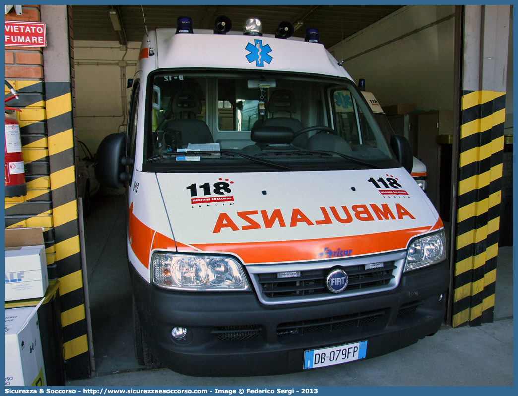 D12
118 Udine
Fiat Ducato II serie restyling
Allestitore Aricar S.p.A.
Parole chiave: 118;Udine;Azienda;Ospedaliero;Ospedaliera;Universitaria;Santa;Maria;Misericordia;Ambulanza;Autoambulanza;Fiat;Ducato;Aricar;D12;D 12;D.12