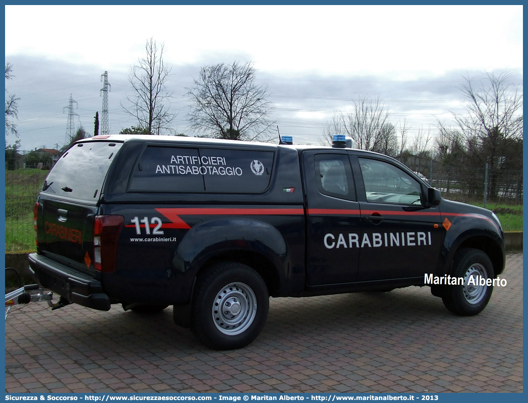 CC DG746
Arma dei Carabinieri
Artificieri Antisabotaggio
Isuzu D-Max II serie
Allestitore Maritan S.r.l.
Parole chiave: Arma dei Carabinieri;Artificieri Antisabotaggio;Isuzu;D-Max;D - Max;Dmax;Maritan Alberto