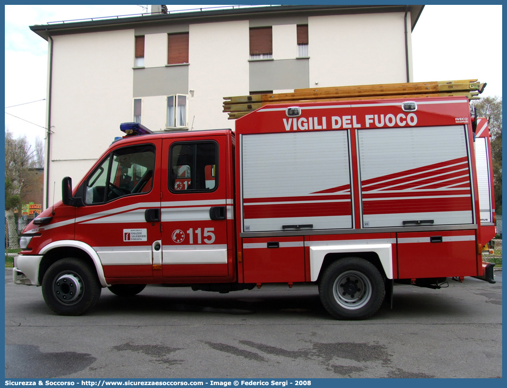 VF 24198
Corpo Nazionale Vigili del Fuoco
Iveco Daily 65C17 III serie
Allestitore Iveco Magirus
Parole chiave: Corpo;Nazionale;Vigili del Fuoco;Vigili;Fuoco;Polisoccorso;Iveco;Daily;65C17;65 C 17;65C 17;65 C17;Magirus