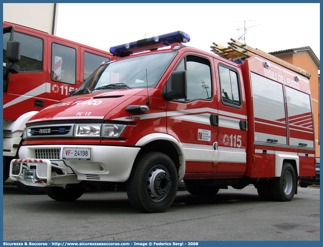 VF 24198
Corpo Nazionale Vigili del Fuoco
Iveco Daily 65C17 III serie
Allestitore Iveco Magirus
Parole chiave: Corpo;Nazionale;Vigili del Fuoco;Vigili;Fuoco;Polisoccorso;Iveco;Daily;65C17;65 C 17;65C 17;65 C17;Magirus