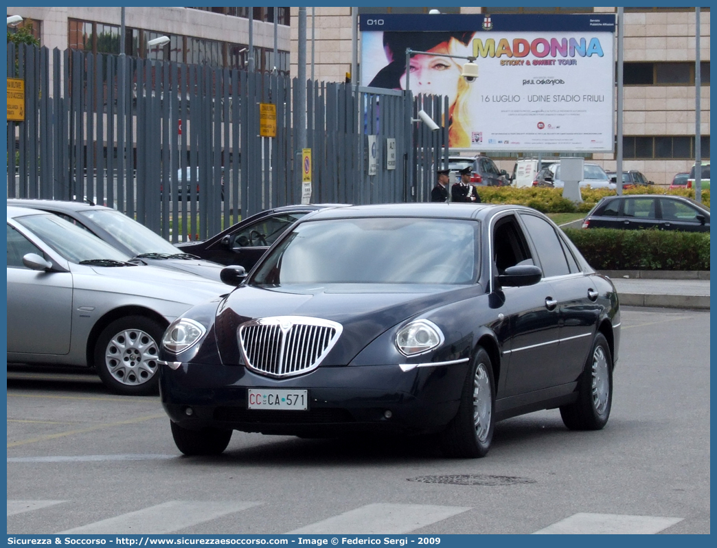 CC CA571
Arma dei Carabinieri
Lancia Thesis
Parole chiave: CC;C.C.;Arma;dei;Carabinieri;Lancia;Thesis