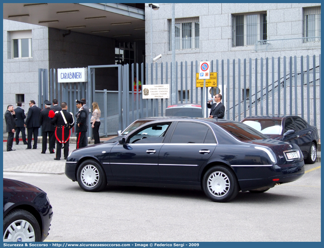 CC CA571
Arma dei Carabinieri
Lancia Thesis
Parole chiave: CC;C.C.;Arma;dei;Carabinieri;Lancia;Thesis