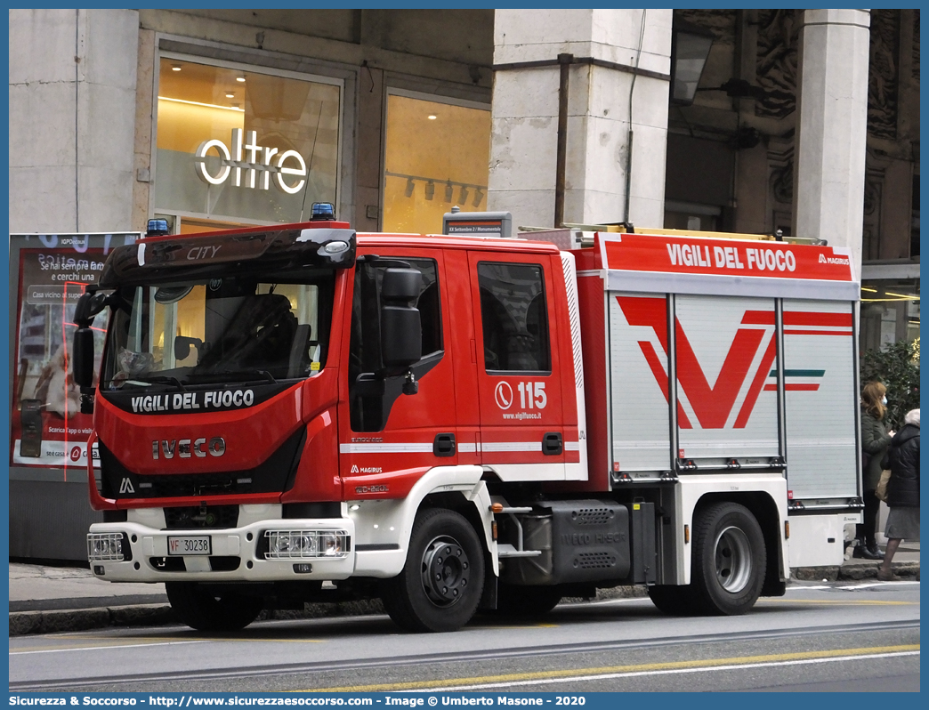 VF 30238
Corpo Nazionale Vigili del Fuoco
Iveco Magirus EuroCargo 120-220L IV serie
Parole chiave: VVF;V.V.F.;Corpo;Nazionale;Vigili;del;Fuoco;AutoPompaSerbatoio;APS;A.P.S.;Iveco;Magirus;EuroCargo;120-220L;120 - 220L