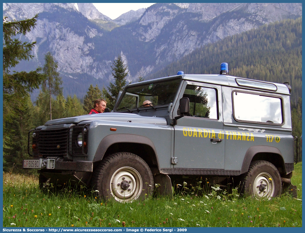 GdiF 505BC
Guardia di Finanza
S.A.G.F.
Land Rover Defender 90
Parole chiave: GdiF;G.D.F.;GDF;Guardia di Finanza;S.A.G.F.;SAGF;Soccorso Alpino;Land Rover;Defender 90;505BC