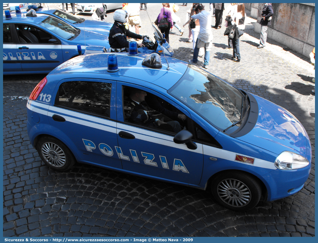 Polizia F7068
Polizia di Stato
Reparto Mobile
Fiat Grande Punto
Parole chiave: PS;P.S.;Polizia;Polizia di Stato;Reparto Mobile;Fiat;Grande Punto