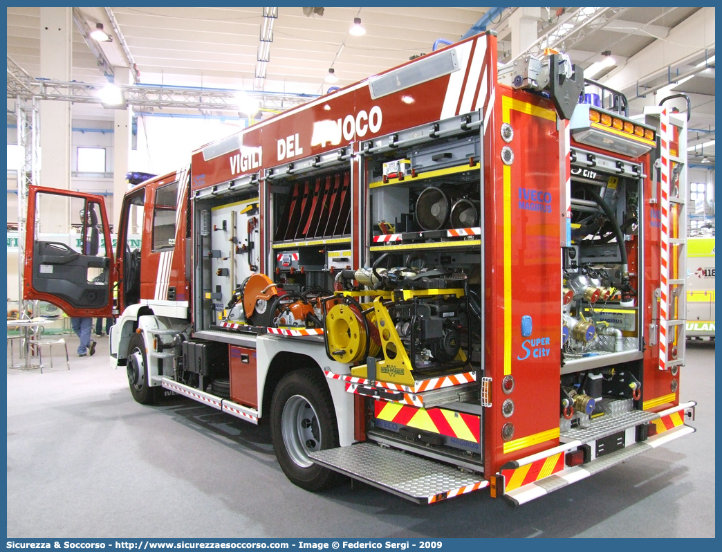 -
Corpo Nazionale Vigili del Fuoco
Iveco Magirus EuroCargo
130E25 II serie "SuperCity"
Parole chiave: VVF;V.V.F.;Corpo;Nazionale;Vigili;del;Fuoco;AutoPompaSerbatoio;APS;A.P.S.;Iveco;Magirus;EuroCargo;SuperCity;130E25