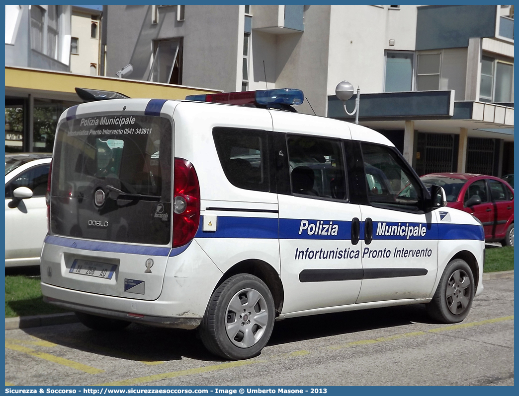 Polizia Locale YA268AD
Polizia Municipale
Comune di Bellaria Igea Marina
Fiat Doblò II serie
Allestitore Focaccia Group S.r.l.
Parole chiave: Polizia;Locale;Municipale;Bellaria;Igea Marina;Fiat;Doblo;Doblò;Focaccia;YA268AD;YA 268 AD