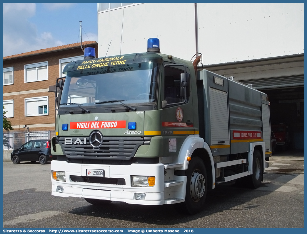 VF 29009
Corpo Nazionale Vigili del Fuoco
Servizio Antincendio Boschivo
Mercedes Benz Atego 1828 I serie restyling
Allestitore BAI S.r.l.
Ricondizionato Fortini S.r.l.
Parole chiave: Corpo;Nazionale;Vigili del Fuoco;Vigili;Fuoco;ABP;A.B.P.;AutoBottePompa;AIB;A.I.B.;Servizio;Antincendio;Boschivo;Mercedes Benz;Atego;1828;BAI;B.A.I.;Fortini