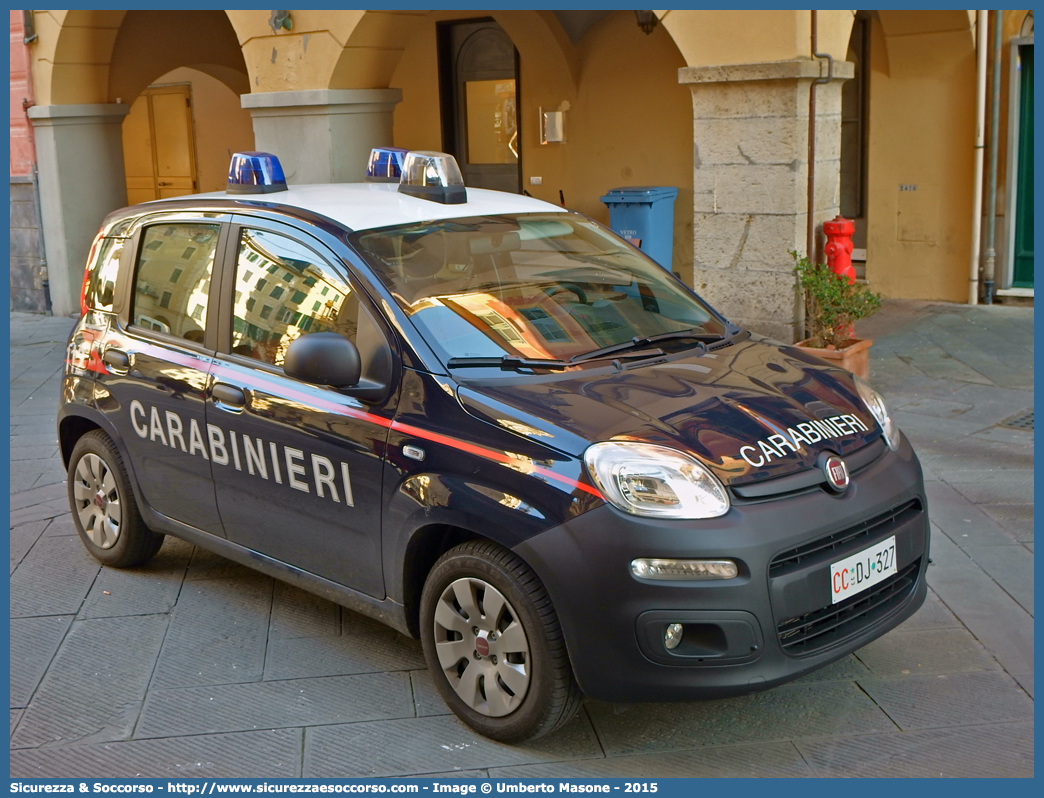 CC DJ327
Arma dei Carabinieri
Fiat Nuova Panda II serie
(I fornitura)
Parole chiave: CC;C.C.;Arma;dei;Carabinieri;Fiat;Nuova;Panda