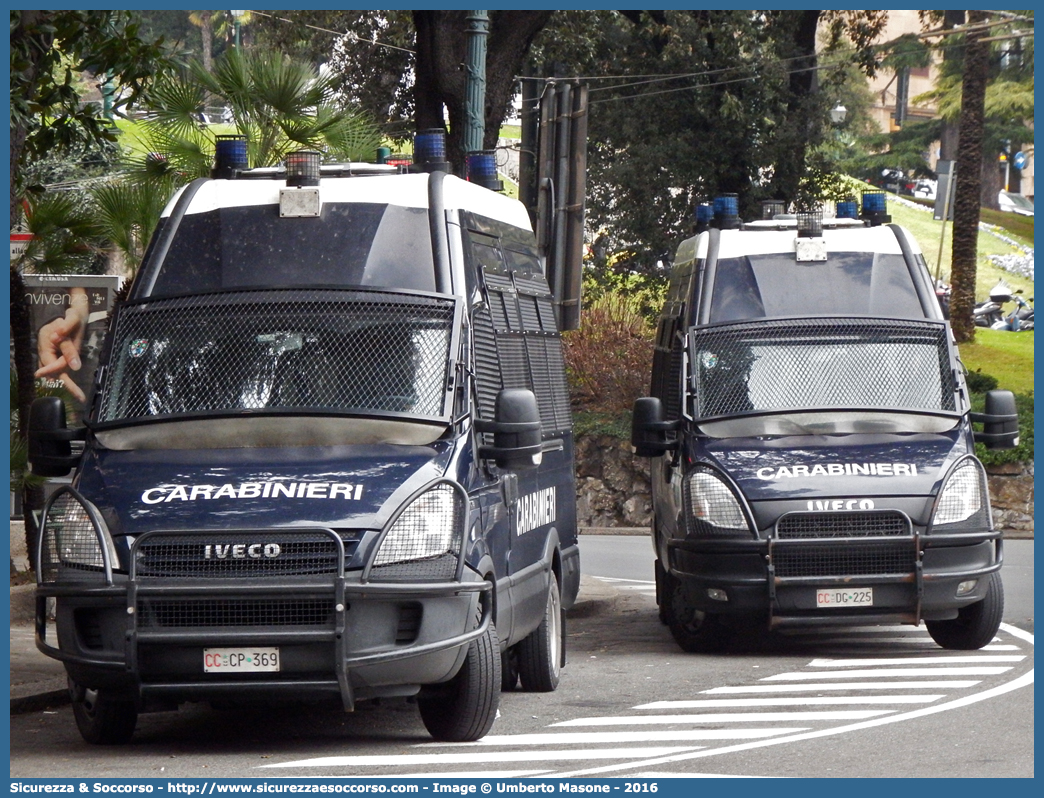 CC CP369
Arma dei Carabinieri
Battaglioni Mobili
Iveco Daily 50C18 IV serie
Parole chiave: CC;C.C.;Arma;Carabinieri;Battaglioni;Mobili;Battaglione;Mobile;Iveco;Daily;50C18;Blindato;Ordine;Pubblico