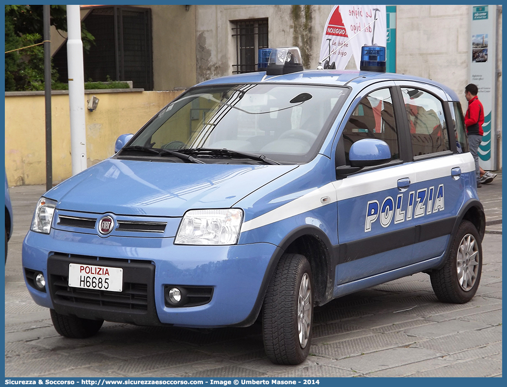 Polizia H6685
Polizia di Stato
Fiat Nuova Panda 4x4 I serie restyling
Parole chiave: PS;P.S.;Polizia;di;Stato;Polizia;Fiat;Nuova;Panda;4x4;H6685