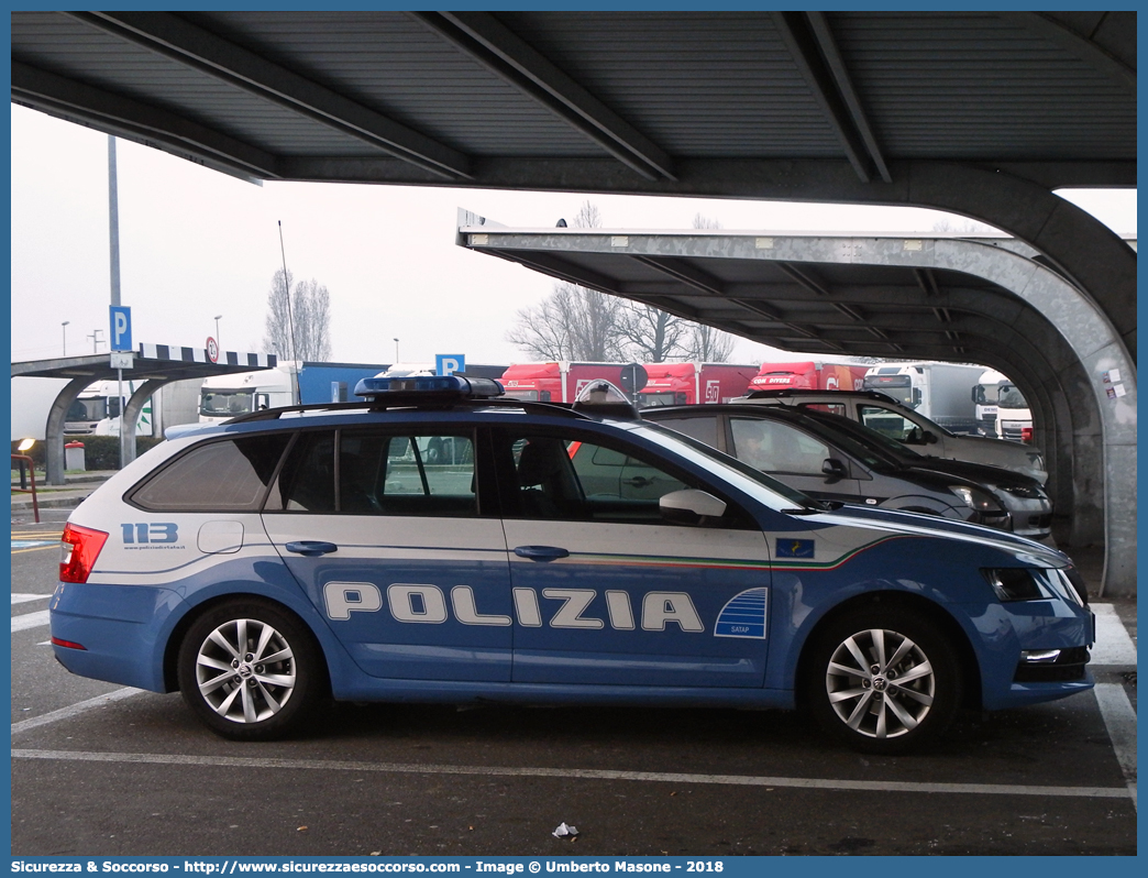 Polizia M3466
Polizia di Stato
Polizia Stradale
Società Autostrade
Torino Milano e Torino Piacenza S.p.A.
Skoda Octavia Wagon V serie
Allestitore Focaccia Group S.r.l.
Parole chiave: PS;P.S.;Polizia;di;Stato;Stradale;Autostradale;Società;Autostrade;Torino;Milano;Piacenza;SATAP;S.A.T.A.P.;Skoda;Octavia;Focaccia