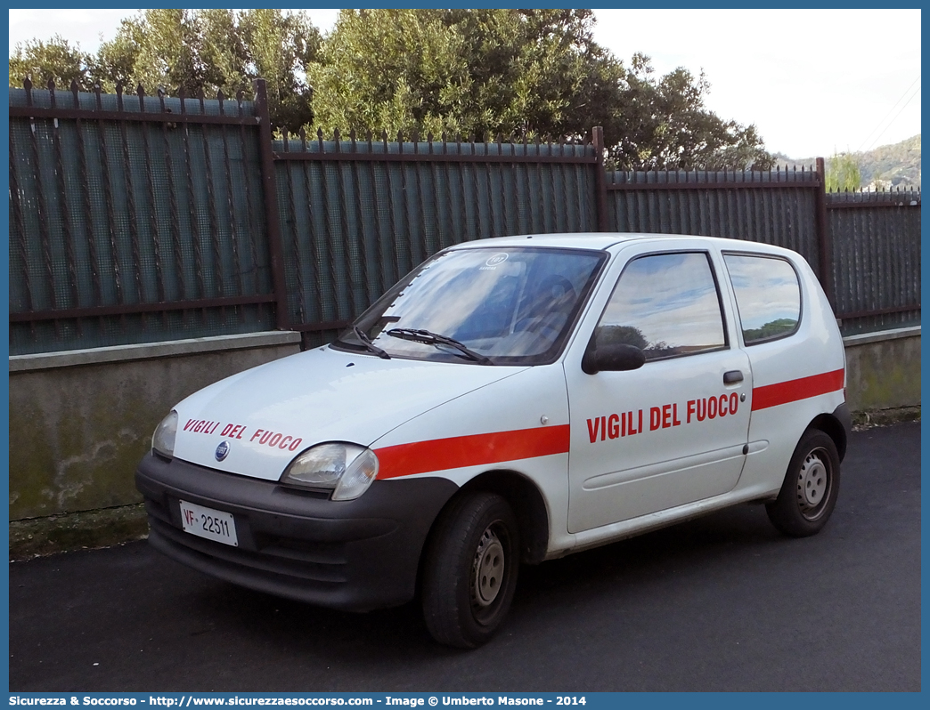 VF 22511
Corpo Nazionale Vigili del Fuoco
Fiat Seicento
Parole chiave: VF;VVF;V.F.;V.V.F.;Corpo;Nazionale;Vigili del Fuoco;Vigili;Fuoco;Fiat;Seicento