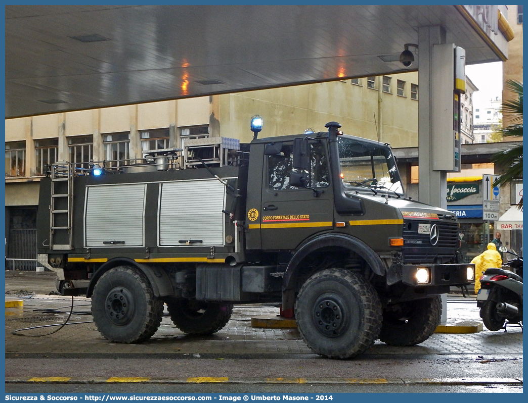 CFS 222AC
Corpo Forestale dello Stato
Nucleo Antincendio Boschivo
Mercedes Benz Unimog 1650
Parole chiave: Corpo;Forestale;Stato;Corpo Forestale dello Stato;CFS;C.F.S.;Antincendio;Boschivo;AIB;A.I.B.;Mercedes Benz;Unimog;1650;222AC;222 AC