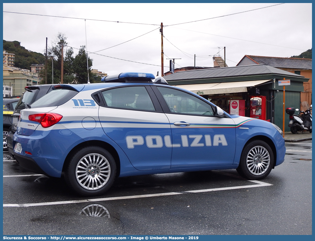 Polizia M4251
Polizia di Stato
Alfa Romeo Nuova Giulietta
I serie II restyling
Allestitore Nuova Carrozzeria Torinese S.r.l.
Parole chiave: PS;P.S.;Polizia;di;Stato;Alfa;Romeo;Giulietta;Nct;Nuova;Carrozzeria;Torinese