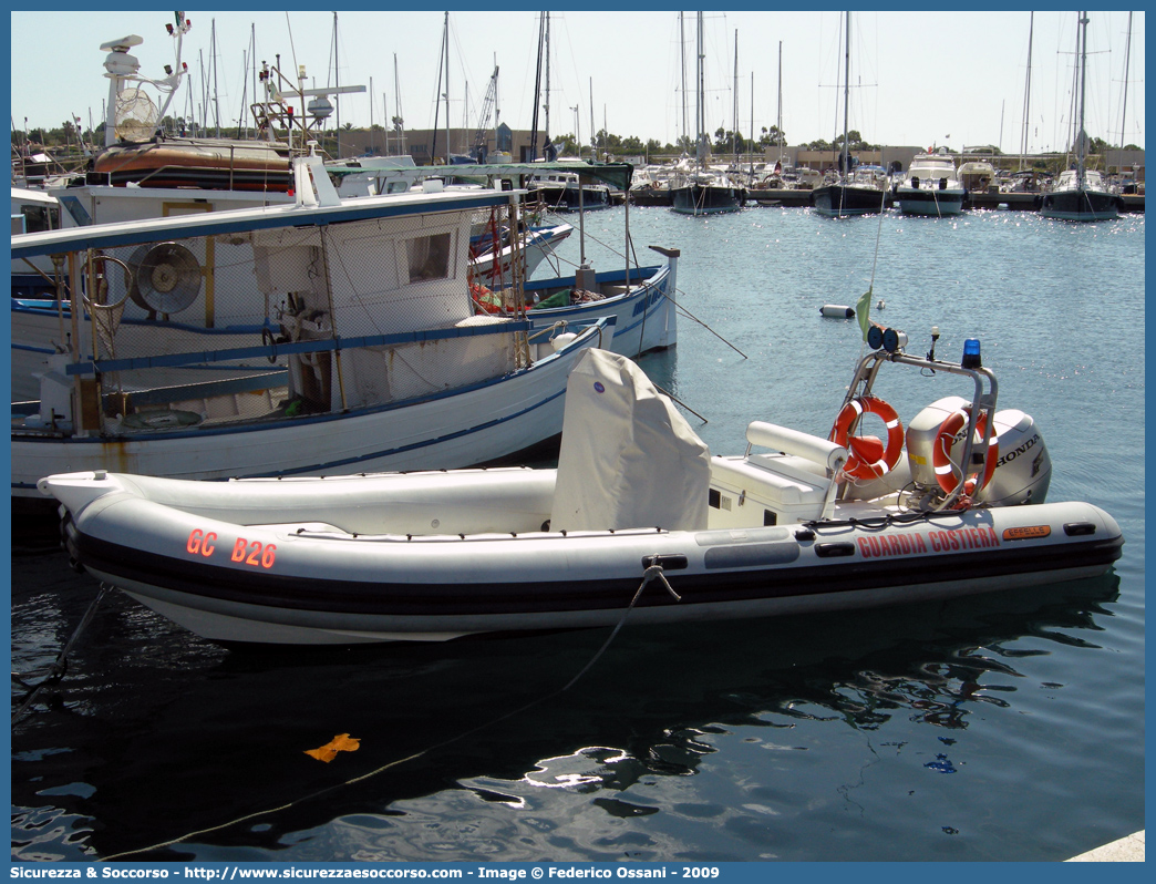 GC B26
Corpo delle Capitanerie di Porto
Guardia Costiera
Battello Pneumatico "Effelle"
Parole chiave: Guardia;Costiera;Capitaneria;Capitanerie;Porto;Battello;Battelli;Pneumatico;Pneumatici;Gommone;Gommoni;Effelle;CP;C.P.;G.C.;GC;GCB26;GC B26;GC B 26