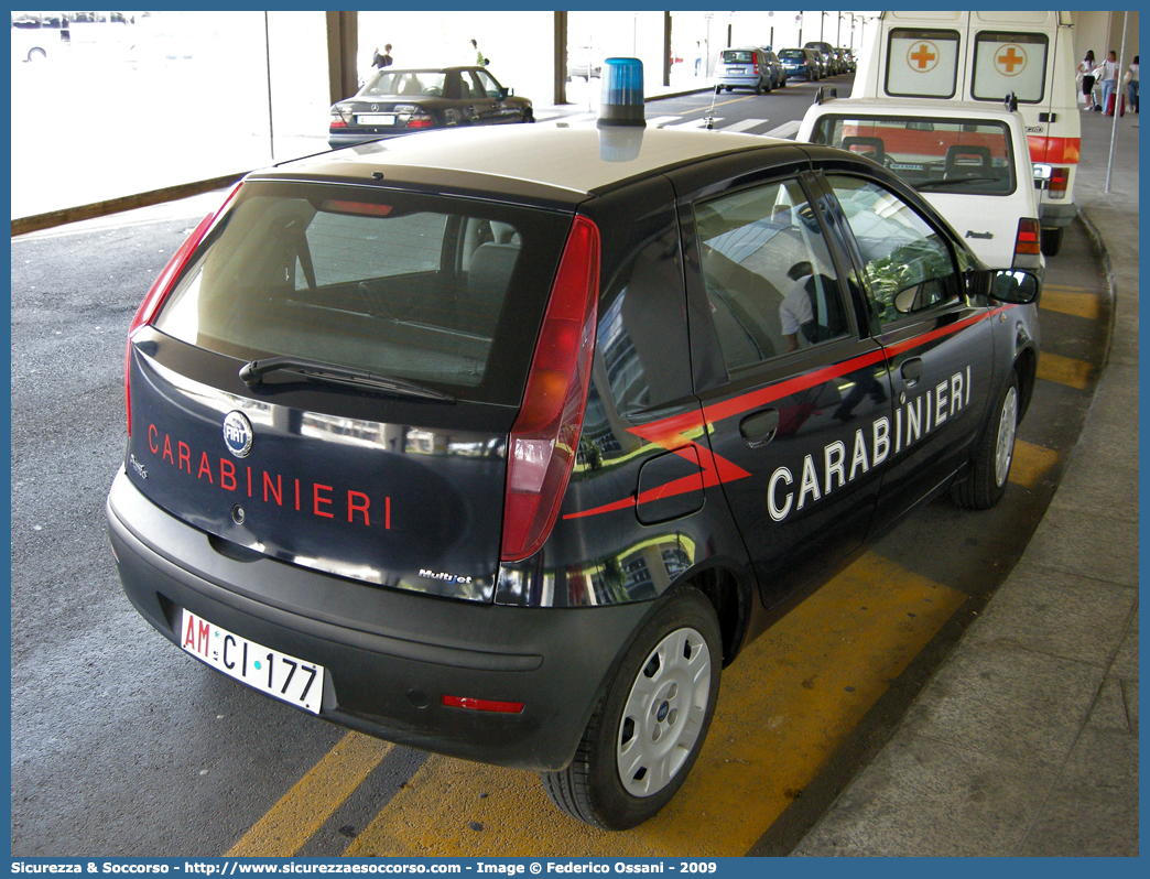 AM CI177
Arma dei Carabinieri
Reparto Carabinieri presso l'Aeronautica Militare
Fiat Punto III serie
Parole chiave: AM;A.M.;CC;C.C.;Arma;Carabinieri;Aeronautica;Militare;Fiat;Punto