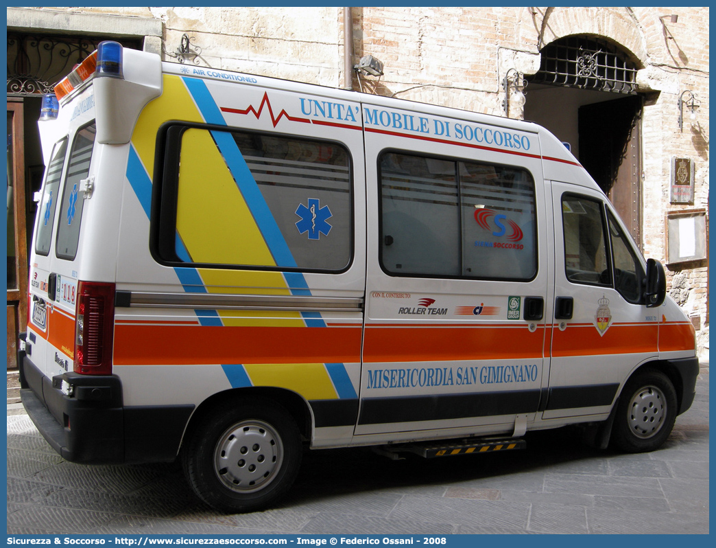 17
Misericordia di San Gimignano
Fiat Ducato II serie restyling
Allestitore Alessi e Becagli
Parole chiave: Misericordie;Misericordia;San Gimignano;Alessi e Becagli;A&B;Fiat;Ducato;Ambulanza