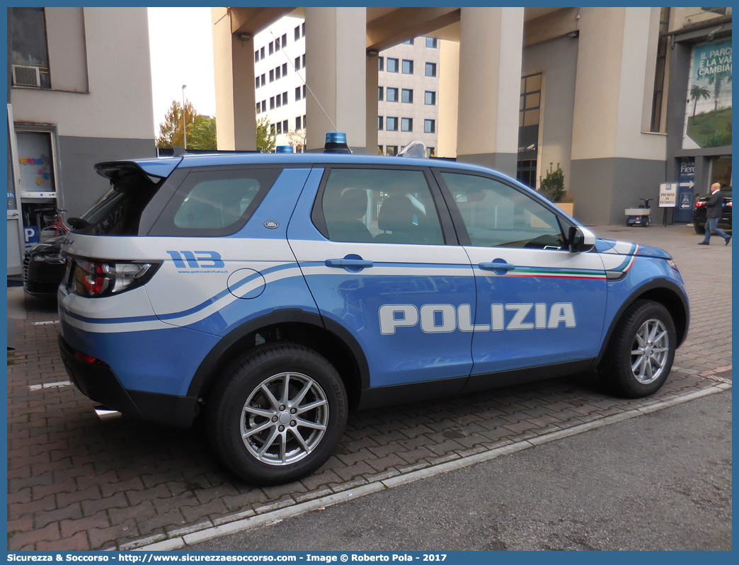 Polizia M1323
Polizia di Stato
Land Rover Discovery Sport
Allestitore Carrozzeria Marazzi S.r.l.
Parole chiave: PS;P.S.;Polizia;di;Stato;Polizia;Stato;Land;Rover;Discovery;Sport