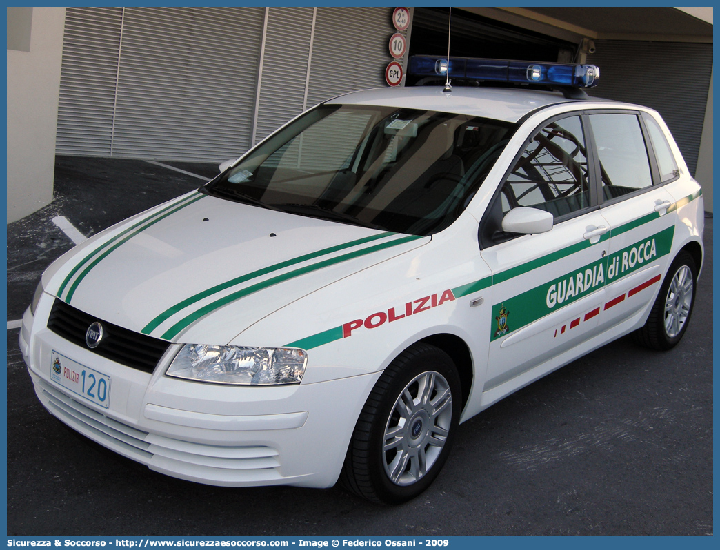 Polizia 120
Repubblica di San Marino
Guardia di Rocca
Fiat Stilo
(variante)
Parole chiave: Repubblica;San Marino;RSM;R.S.M.;Guardia di Rocca;Guardia;Rocca;Fiat;Stilo