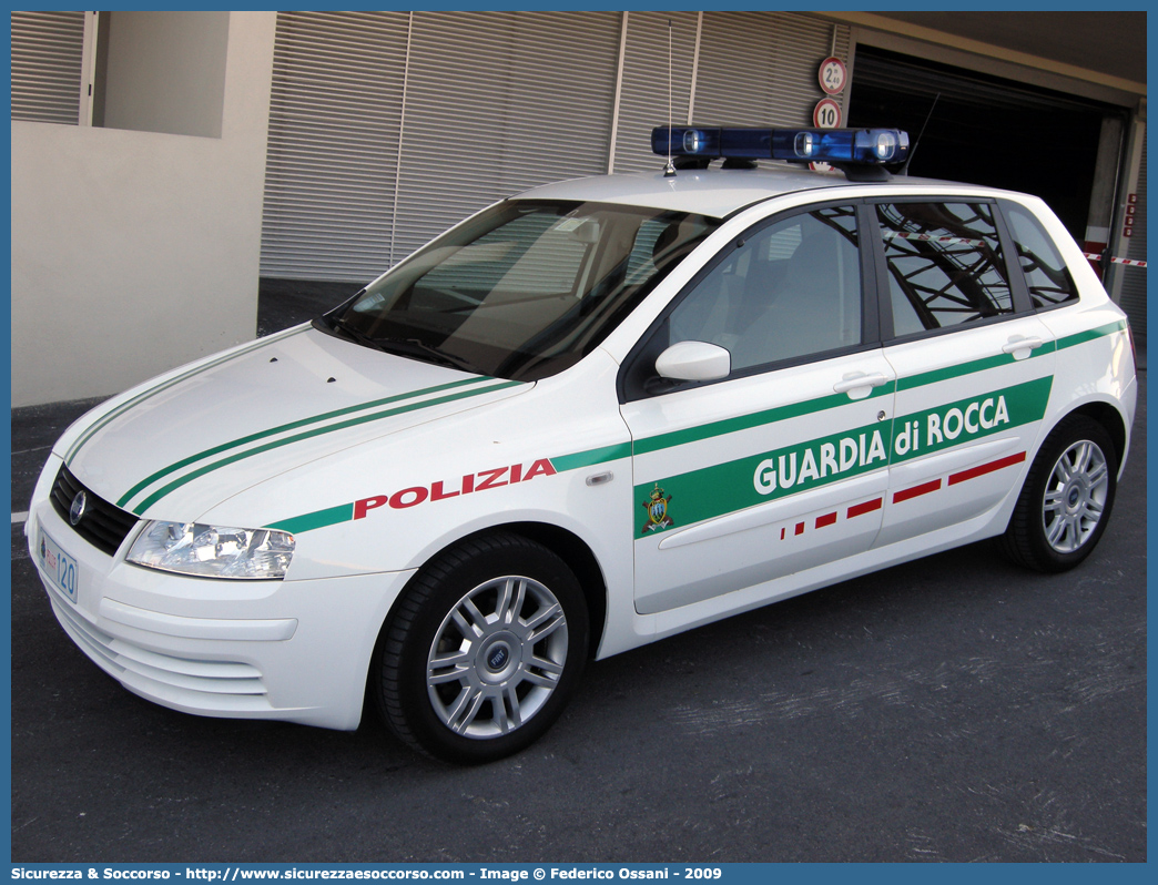 Polizia 120
Repubblica di San Marino
Guardia di Rocca
Fiat Stilo
(variante)
Parole chiave: Repubblica;San Marino;RSM;R.S.M.;Guardia di Rocca;Guardia;Rocca;Fiat;Stilo