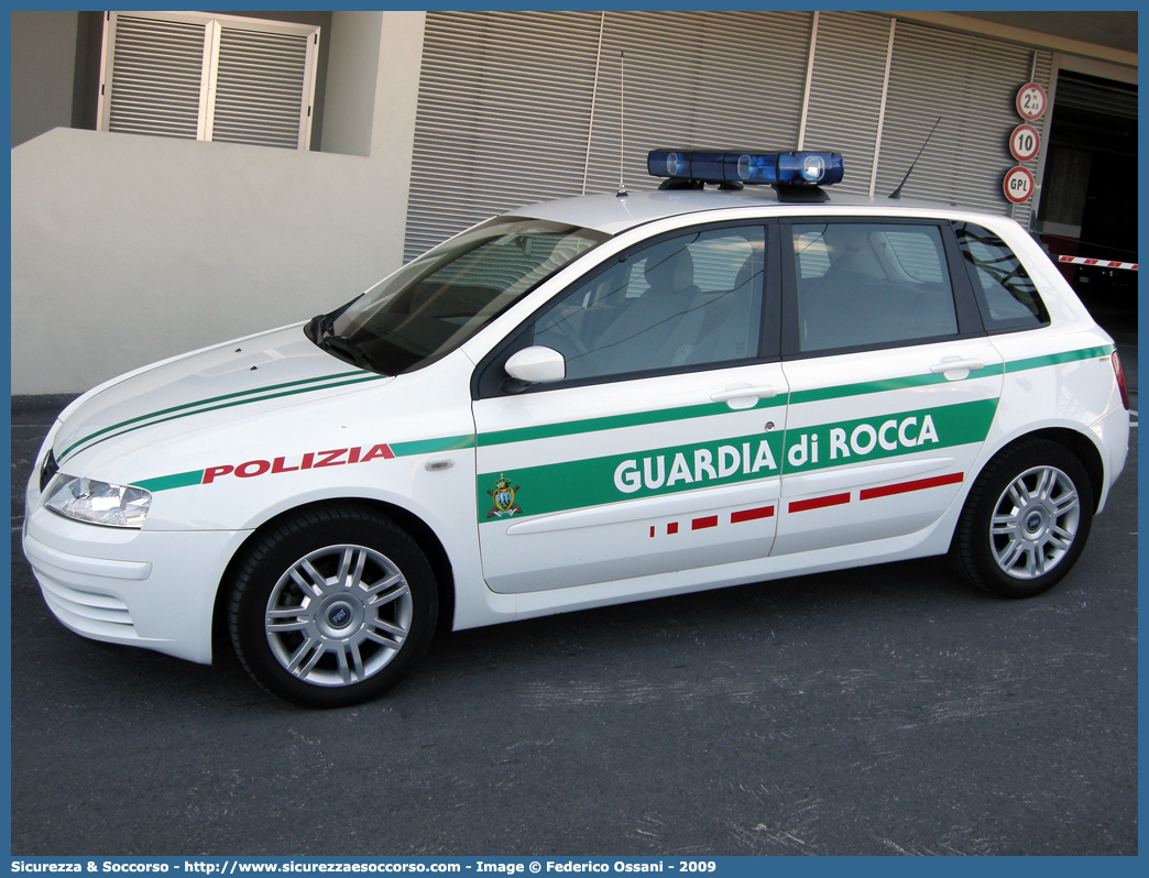 Polizia 120
Repubblica di San Marino
Guardia di Rocca
Fiat Stilo
(variante)
Parole chiave: Repubblica;San Marino;RSM;R.S.M.;Guardia di Rocca;Guardia;Rocca;Fiat;Stilo