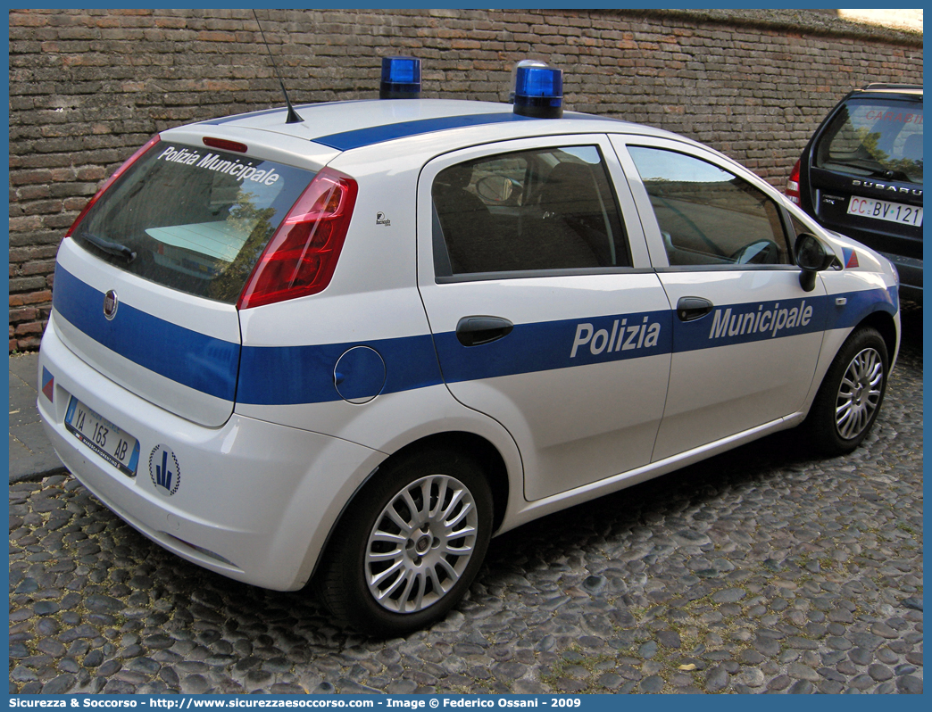 Polizia Locale YA163AB
Polizia Municipale
Corpo Unico Argenta,
Masi Torello, Portomaggiore e Voghiera
Fiat Grande Punto
Allestitore Focaccia Group S.r.l.
Parole chiave: Polizia;Locale;Municipale;Argenta;Masi Torello;Portomaggiore;Voghiera;Fiat;Grande Punto;Focaccia;YA163AB;YA 163 AB