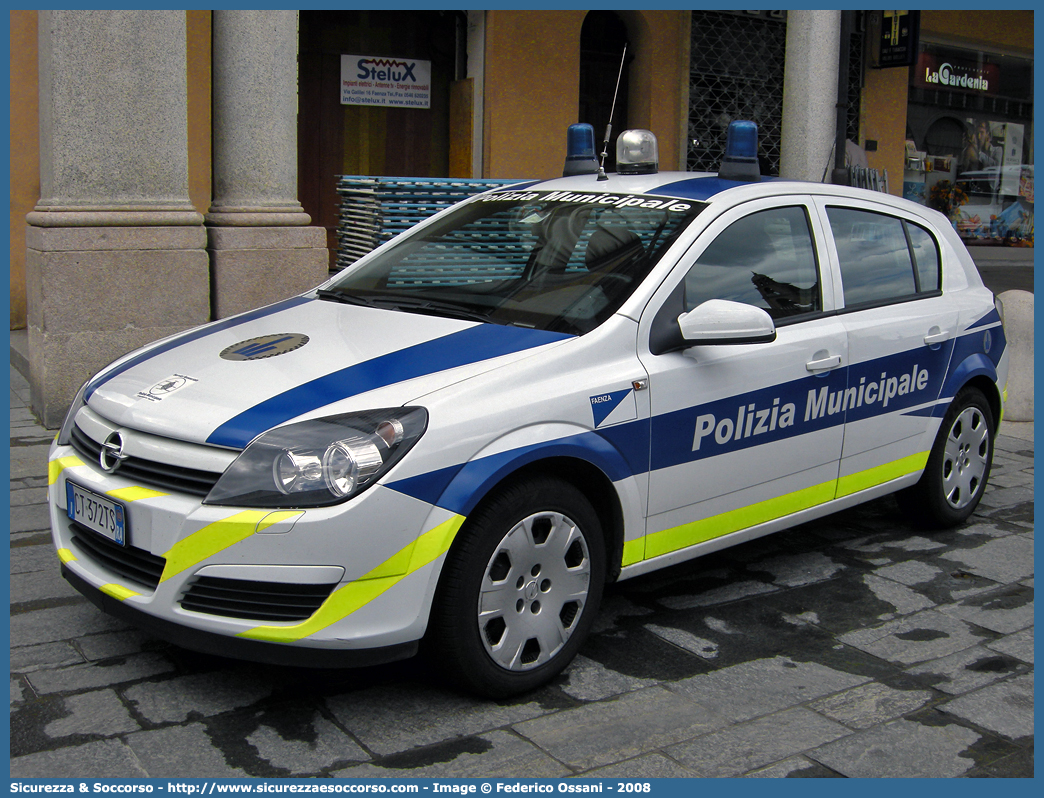 -
Polizia Municipale
Comune di Faenza
Opel Astra III serie
Parole chiave: Polizia;Locale;Municipale;Faenza;Opel;Astra