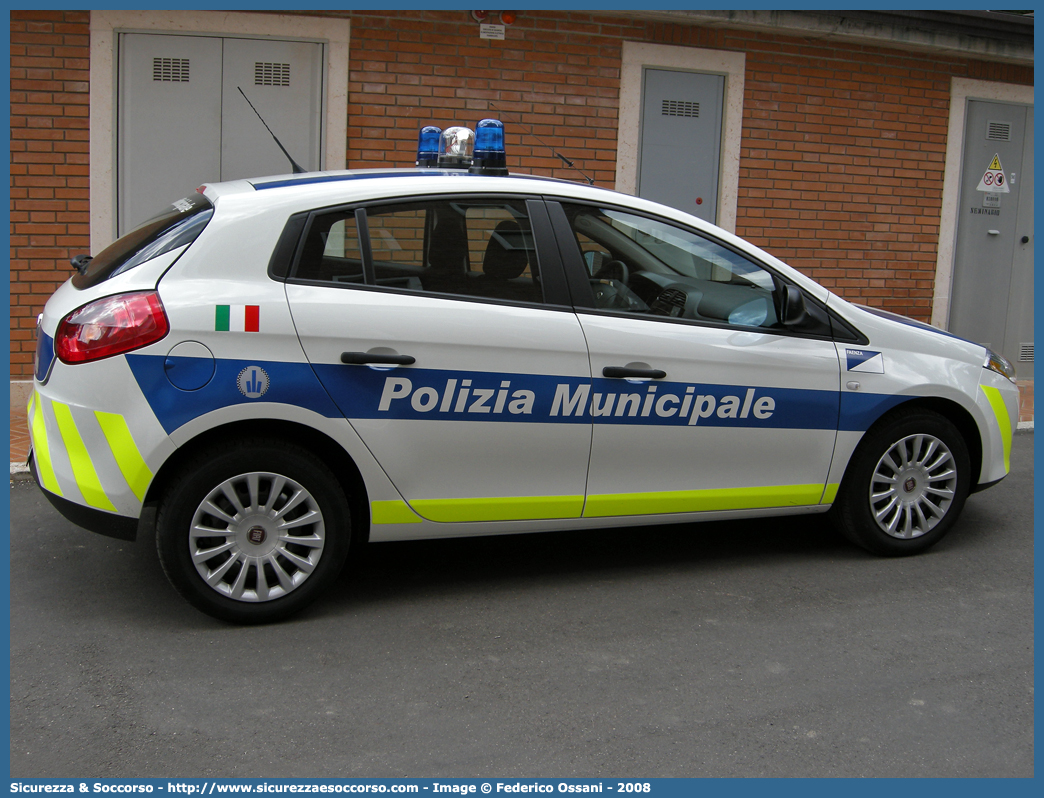 -
Polizia Municipale
Comune di Faenza
Fiat Nuova Bravo
Parole chiave: Polizia;Locale;Municipale;Faenza;Fiat;Nuova Bravo