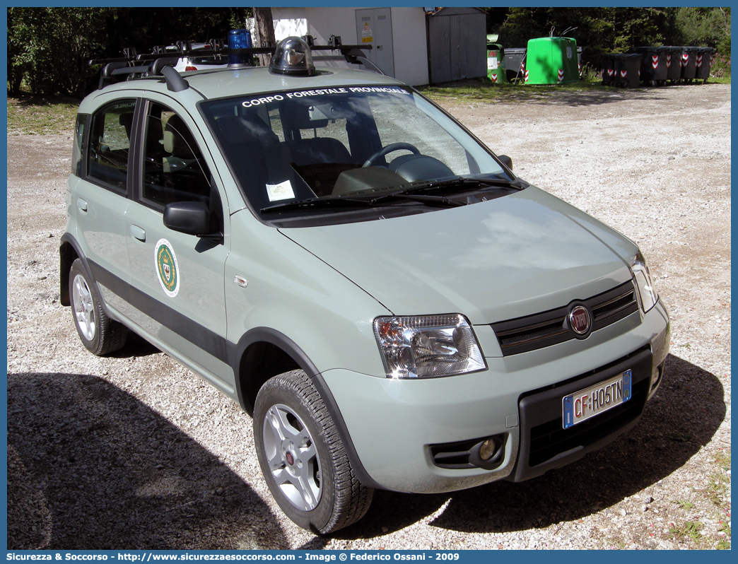 CF H05TN
Corpo Forestale
Provincia Autonoma di Trento
Fiat Nuova Panda 4x4 I serie
Parole chiave: CF;C.F.;TN;Corpo;Forestale;TrentoFiat;Nuova Panda;4x4