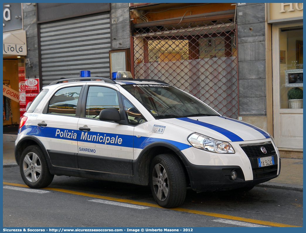 Polizia Locale YA342AC
Polizia Municipale
Comune di Sanremo
Fiat Sedici I serie
Parole chiave: Polizia;Municipale;Locale;Sanremo;Fiat;Sedici;YA342AC;YA 342 AC