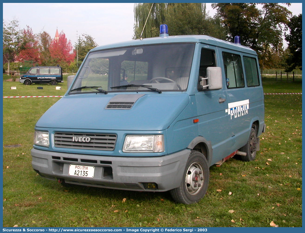 Polizia A2135
Polizia di Stato
Reparto Mobile
Cinofili
Iveco Daily 35-10 II serie
Parole chiave: Polizia;Stato;PS;P.S.;Reparto;Mobile;Cinofili;Iveco;Daily;35-10;35 - 10