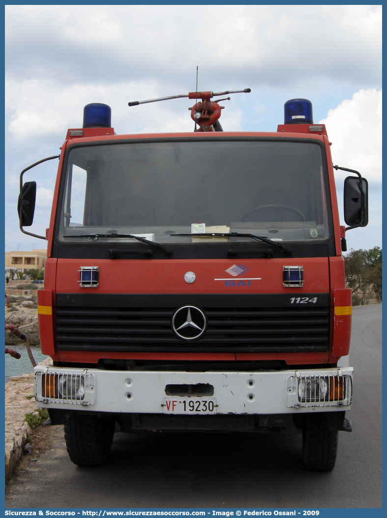 VF 19230
Corpo Nazionale Vigili del Fuoco
Mercedes Benz 1124
Allestitore BAI S.r.l.
Parole chiave: Corpo;Nazionale;Vigili del Fuoco;Vigili;Fuoco;ABP;A.B.P.;AutoBottePompa;AutoBotte;Mercedes Benz;1124;BAI;B.A.I.