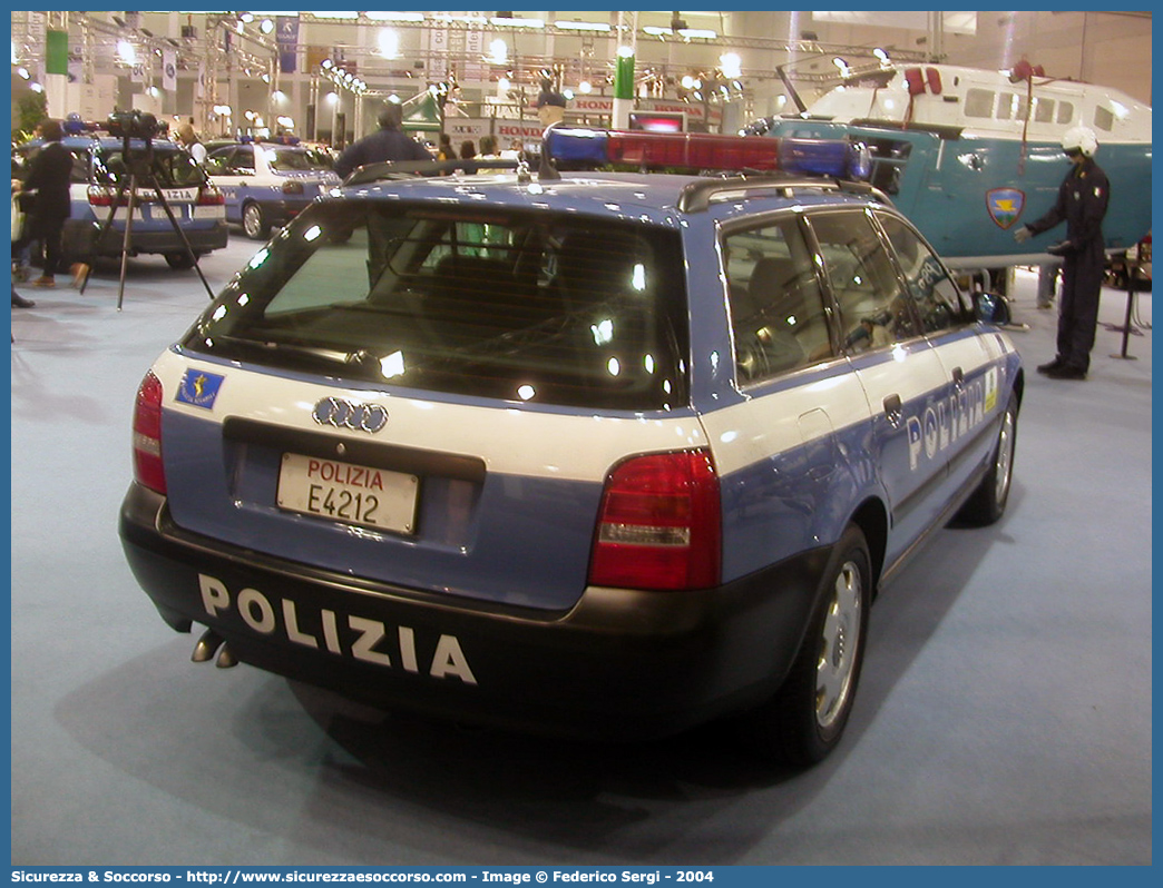 Polizia E4212
Polizia di Stato
Polizia Stradale
Autostrada del Brennero S.p.A.
Audi A4 Avant I serie
Parole chiave: Polizia di Stato;Polizia Stradale;Autostrada del Brennero S.p.A.;Brenneroautobahn A.G.;Audi;A4;Avant