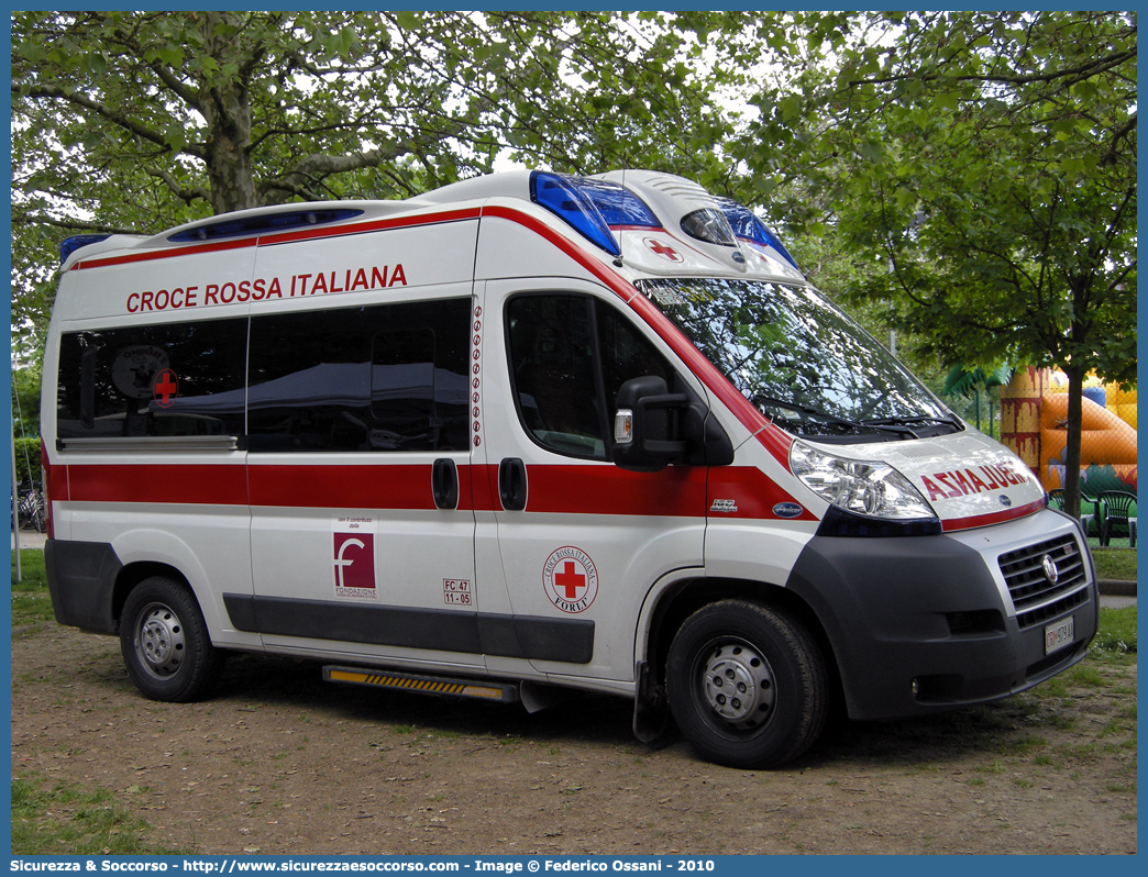 CRI 979AA
Croce Rossa Italiana
Forlì
Fiat Ducato III serie
Allestitore Aricar S.p.A.
Parole chiave: Croce;Rossa;Italiana;CRI;C.R.I.;Ambulanza;Fiat;Ducato;X250;Forlì;Forli;Aricar