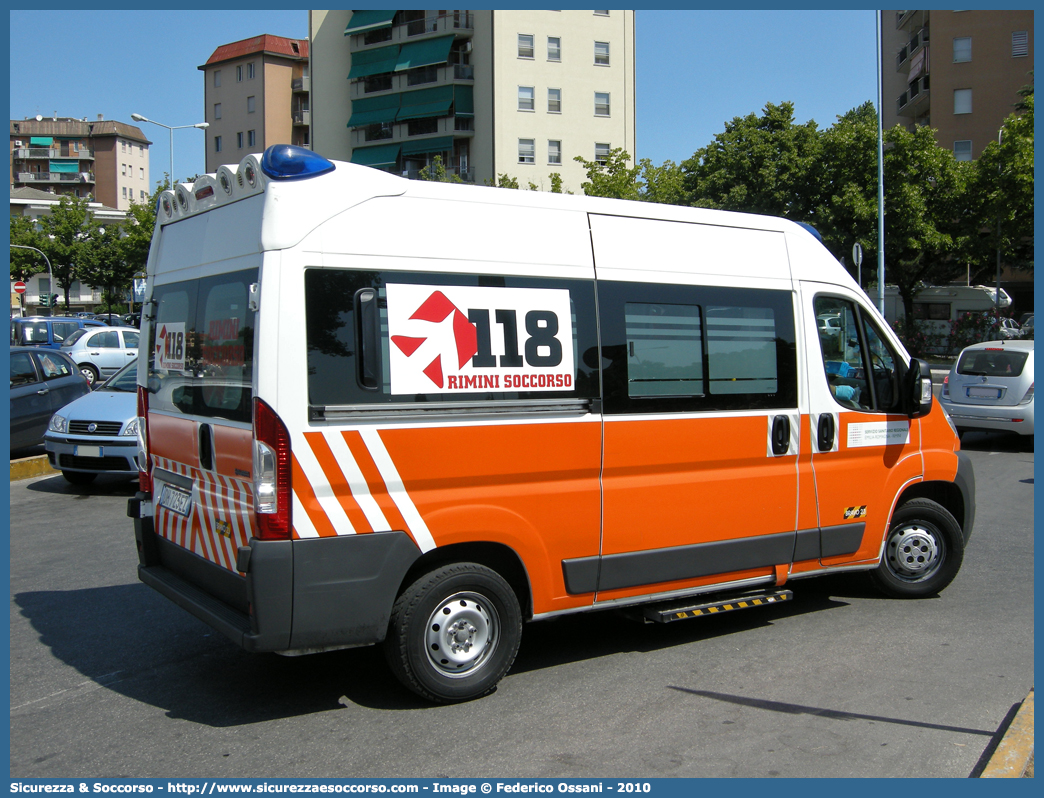 BRAVO 23
118 Romagna Soccorso
Ambito Territoriale di Rimini
Fiat Ducato III serie
Allestitore Bollanti S.r.l.
Parole chiave: 118;Romagna;Soccorso;Rimini;Ambulanza;Autoambulanza;Fiat;Ducato;X250;X 250;Bollanti