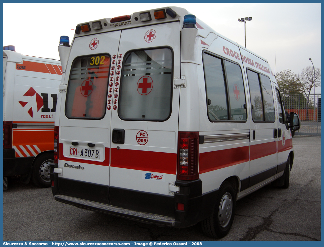 CRI A307B
Croce Rossa Italiana
Forlì
Fiat Ducato II serie restyling
Allestitore Bollanti S.r.l.
Parole chiave: Croce;Rossa;Italiana;CRI;C.R.I.;Ambulanza;Fiat;Ducato;Bollanti;Forlì;Forli