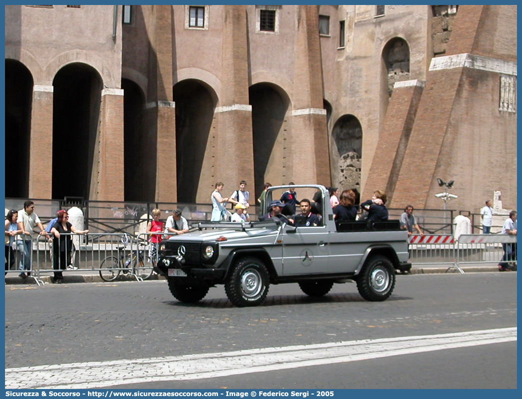 DPC A0114
Dipartimento Nazionale
Protezione Civile
Mercedes Benz Classe G I serie
Parole chiave: Dipartimento;Nazionale;Protezione;Civile;DPC;D.P.C.;DPCN;D.P.C.N.;DNPC;D.N.P.C.;Mercedes;Benz;Classe G;DPCA0114;A0114