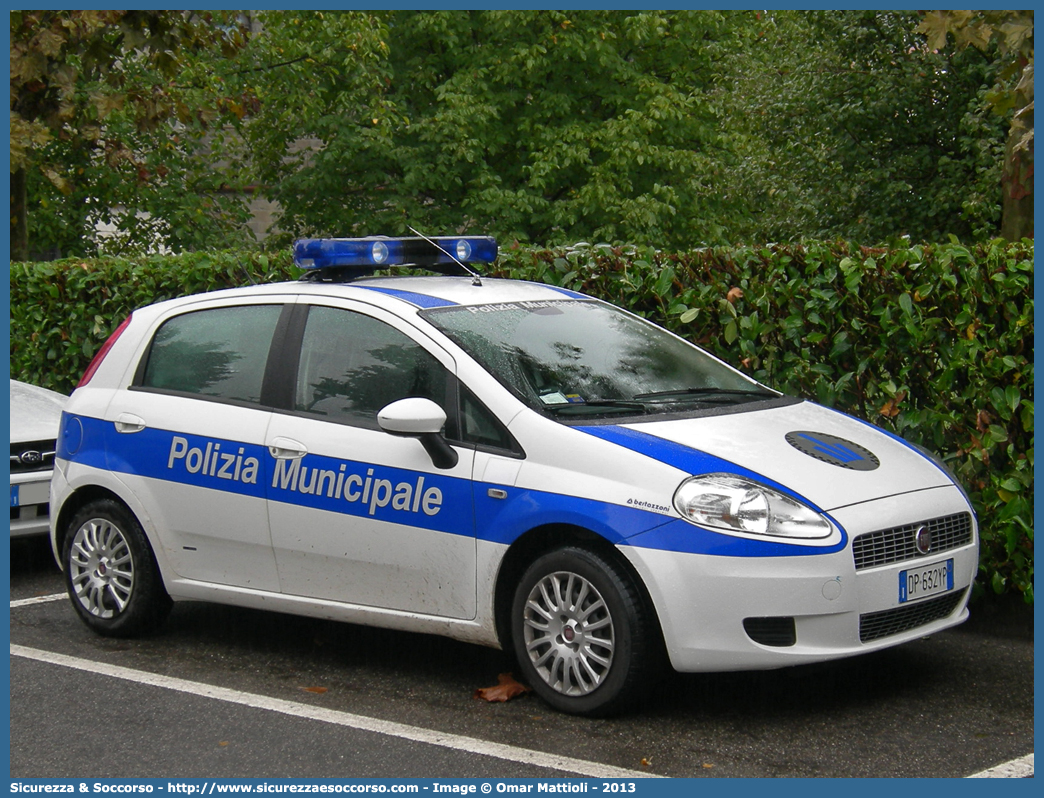 -
Polizia Municipale
Comune di Sasso Marconi
Fiat Grande Punto
Allestitore Bertazzoni S.r.l.
Parole chiave: Polizia;Locale;Municipale;Sasso Marconi;Fiat;Grande Punto;Bertazzoni